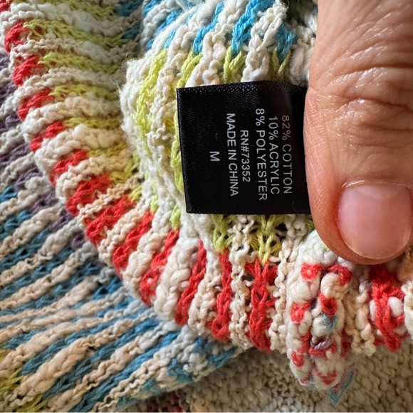 United States Sweaters women’s size medium excellent condition - Picture 4 of 4